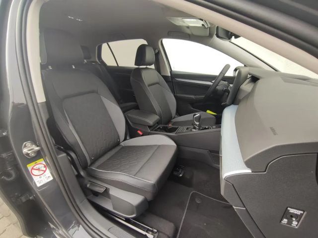 Volkswagen Golf 1.5 TSI
