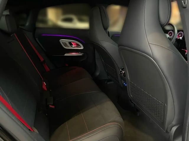 Mercedes-Benz CLA 250 AMG Line Coupé