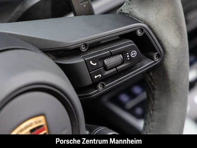 Porsche 992 4 Cabrio Carrera GTS