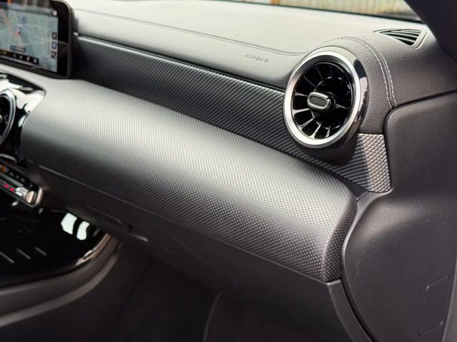 Mercedes-Benz CLA 180 Shooting Brake