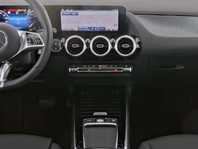 Mercedes-Benz B 180 Progressive Sedan