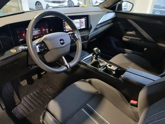 Opel Astra 1.2 Turbo Sports Tourer