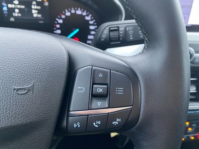 Ford Focus Cool & Connect Wagon