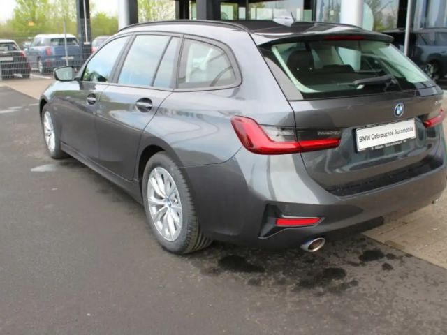 BMW 330 330e Advantage pakket Touring