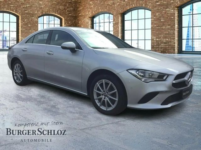 Mercedes-Benz CLA 250 CLA 250 e Coupé