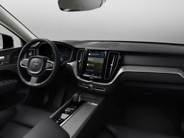 Volvo XC60 AWD Business Dark Plus