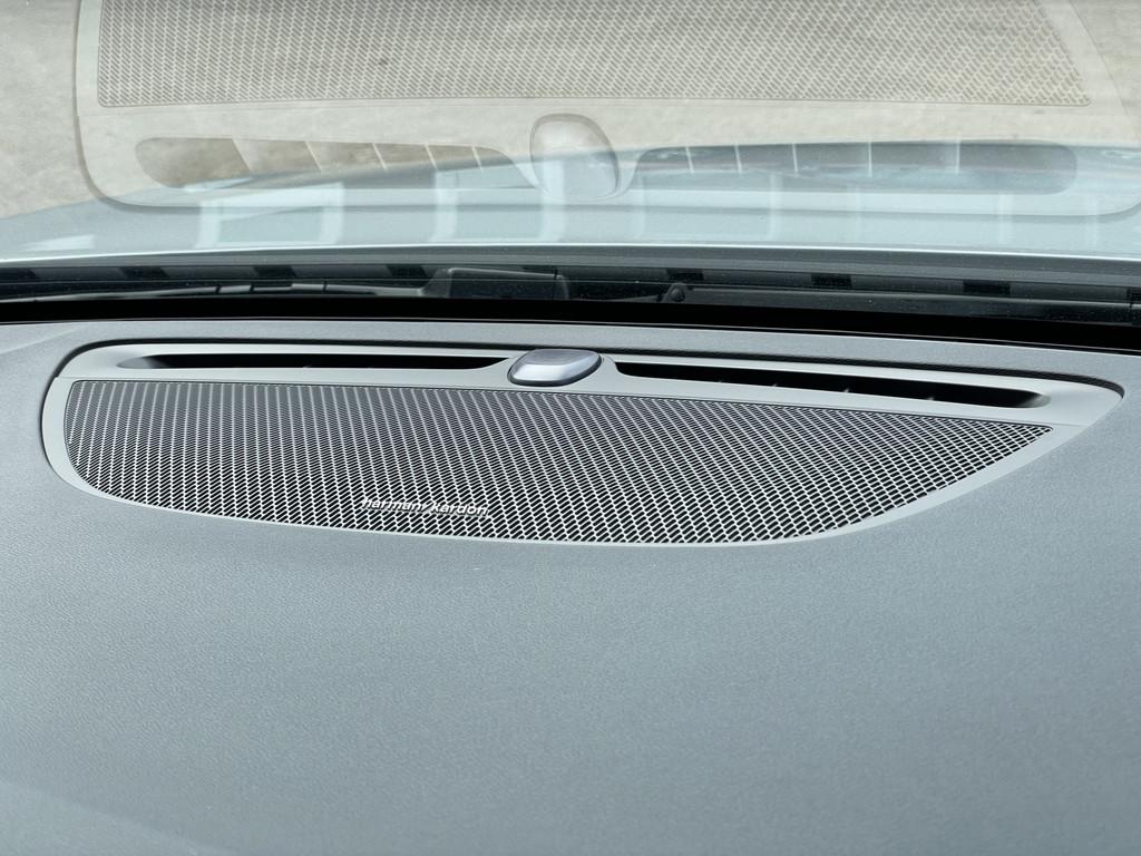 Volvo V60 AWD Dark Plus Recharge T8