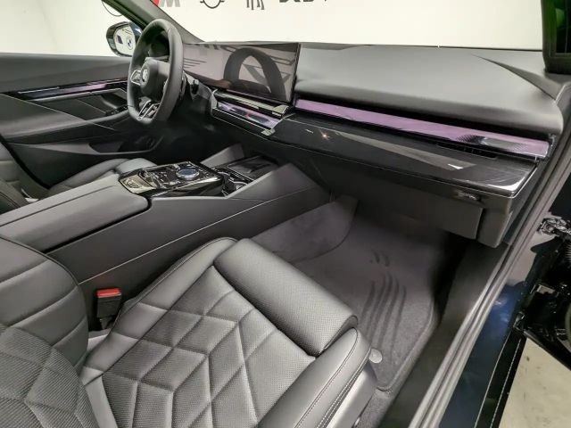 BMW 520 520d M-Sport Touring