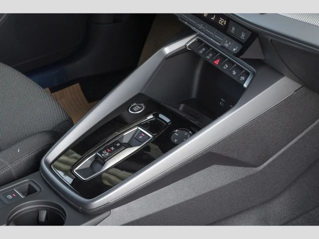 Audi A3 30 TFSI S-Line Sedan Sportback