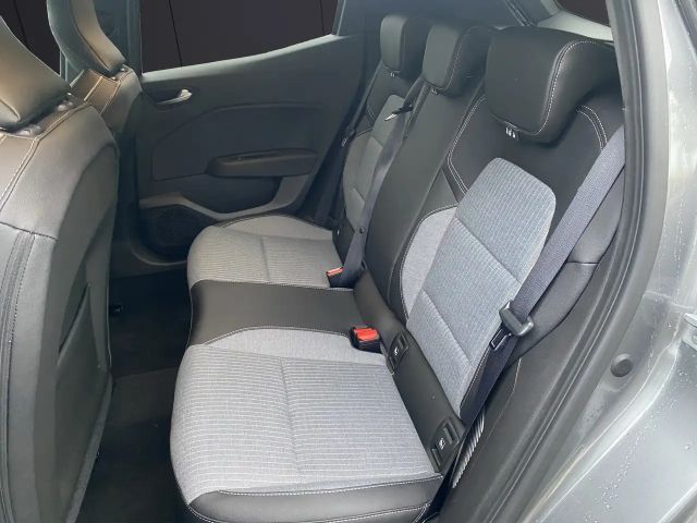 Renault Clio E-Tech Hybrid Techno