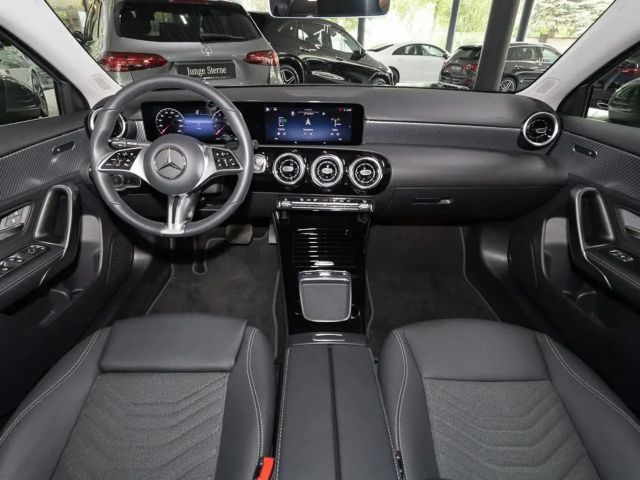 Mercedes-Benz A 180 Hatchback