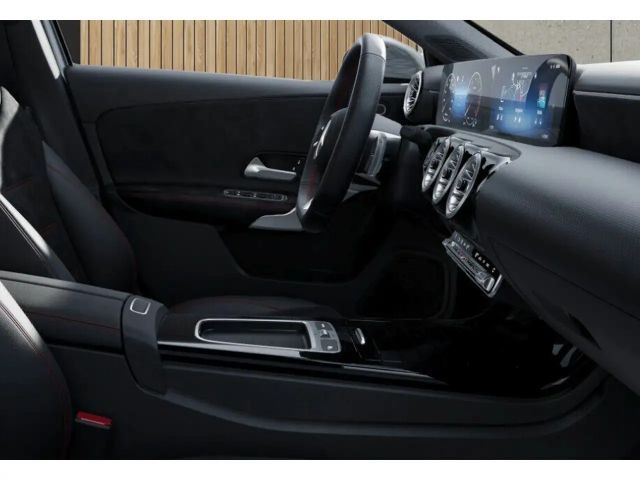 Mercedes-Benz A 180 AMG Line