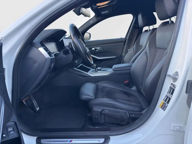 BMW 320 320e M-Sport Touring