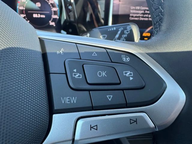 Volkswagen Golf Business DSG Variant