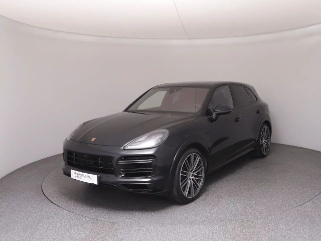 Porsche Cayenne E-Hybrid S Turbo