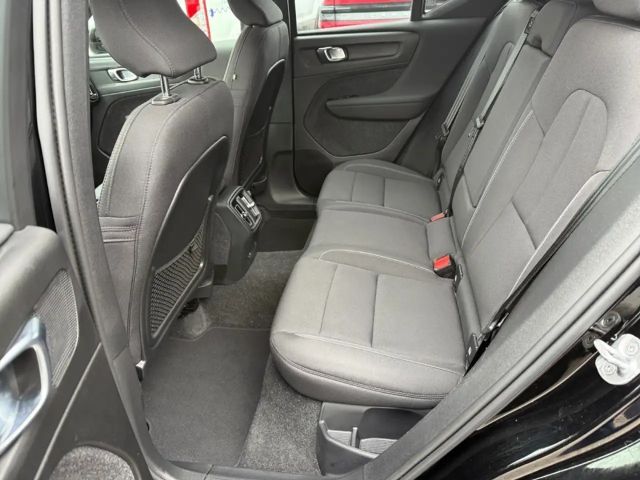 Volvo XC40 Core Recharge