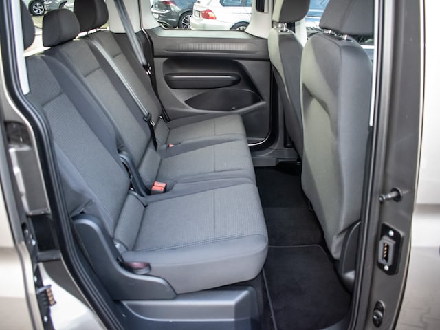 Volkswagen Caddy 5-Sitzer TDI AHK PDC GRA Klima