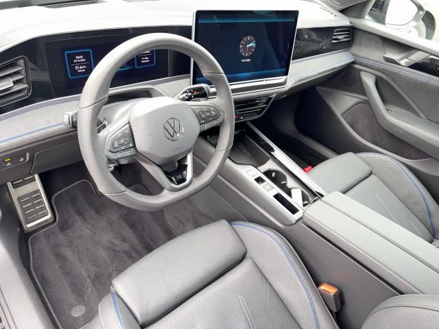 Volkswagen Passat R-Line eHybrid