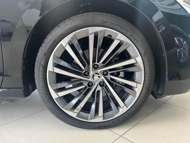 Skoda Superb 2.0 TDI Combi