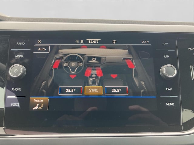 Volkswagen Taigo 1.0 TSI DSG R-Line