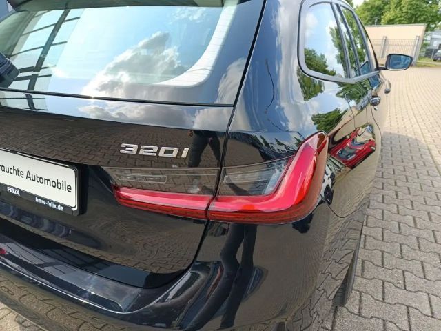 BMW 320 320i Advantage pakket Touring