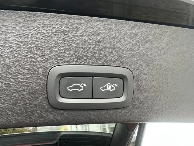 Volvo XC40 Dark Recharge T4 Ultimate