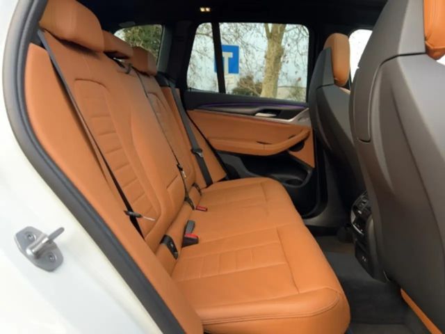 BMW X3 d Sportpaket HUD AD AHK-klappbar AHK El. Panodach