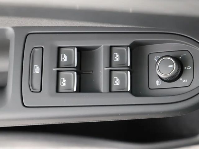 Volkswagen Golf Business DSG Variant