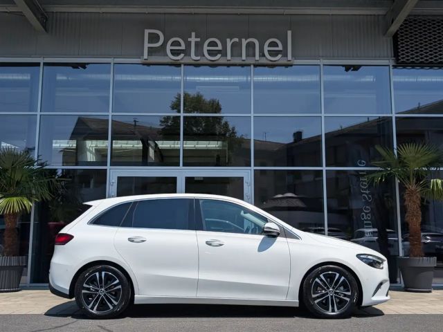 Mercedes-Benz B 180 Progressive Sedan