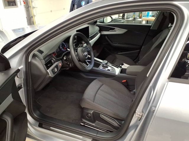 Audi A4 35 TFSI Avant S-Tronic