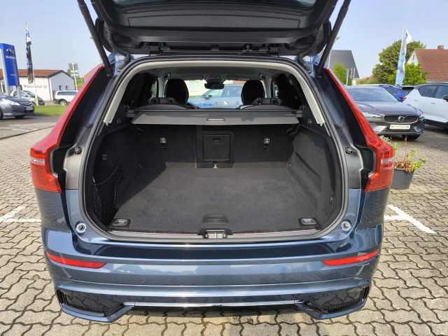 Volvo XC60 AWD Dark Plus