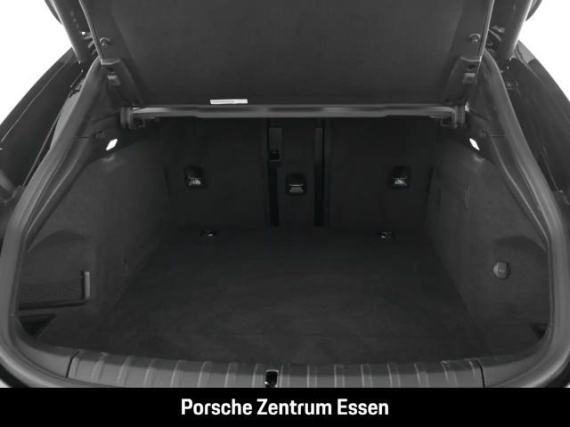 Porsche Taycan 4 Cross Turismo