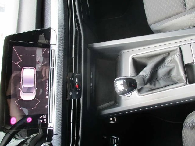 Volkswagen Golf 1.0 TSI Golf VIII