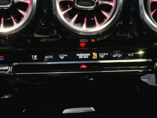 Mercedes-Benz CLA 180 AMG Line Coupé