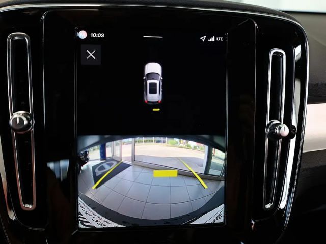 Volvo XC40 Dark Plus