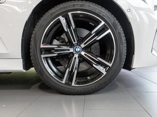 BMW 330 330e M-Sport