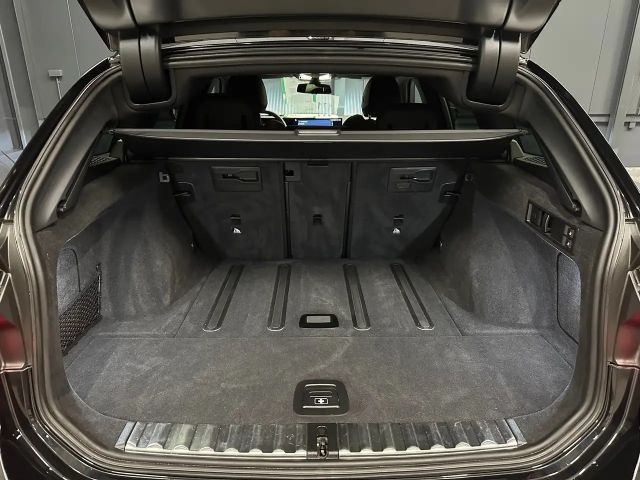 BMW 320 320d M-Sport Touring xDrive