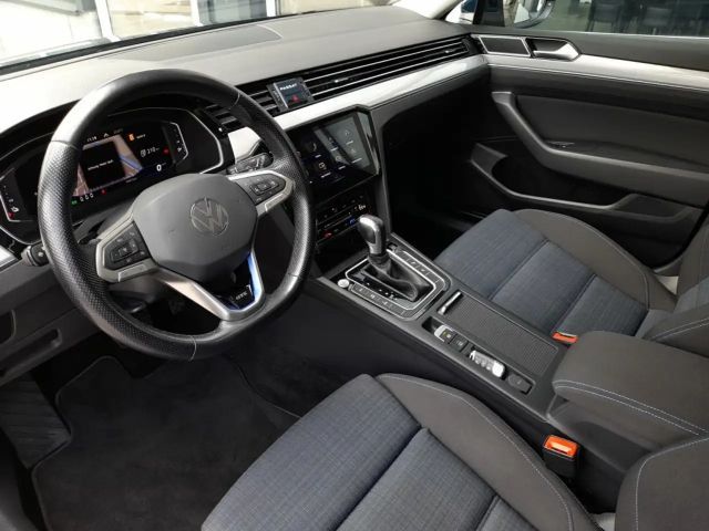 Volkswagen Passat DSG GTE Variant