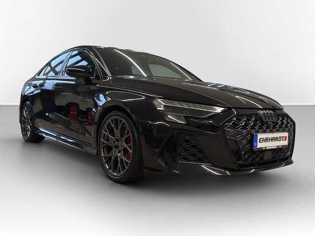 Audi RS3 Quattro S-Tronic Sedan