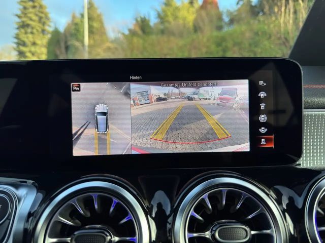 Mercedes-Benz EQB 250 AMG Line