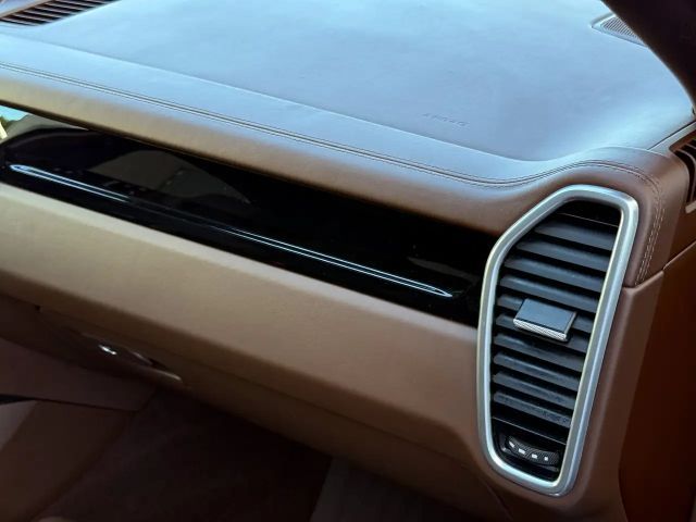 Porsche Cayenne Coupé E-Hybrid