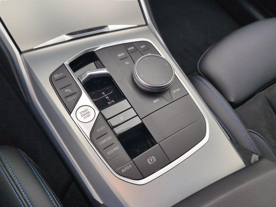 BMW 330 330i Touring xDrive