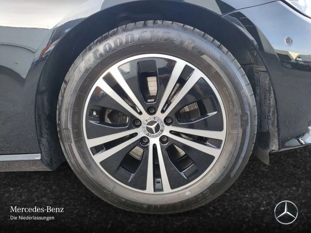 Mercedes-Benz E 200 AVANTGARDE Estate