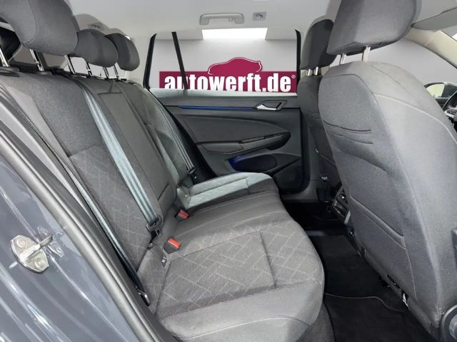 Volkswagen Golf 1.5 eTSI DSG Life Variant
