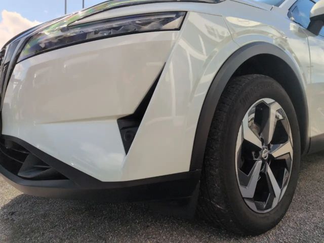 Nissan Qashqai Premiere Edition Panorama Klima ACC Navi Kamera LE