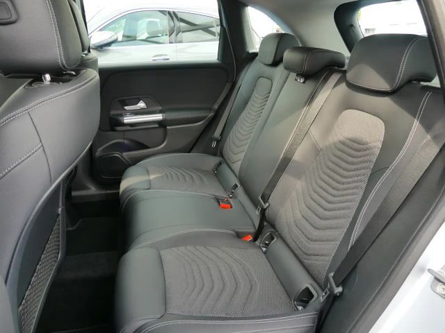 Mercedes-Benz B 220 4MATIC Progressive