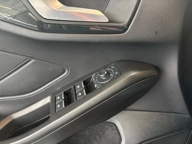 Ford Focus ST Line Wagon