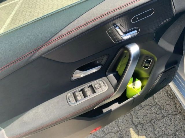 Mercedes-Benz CLA 200 CLA