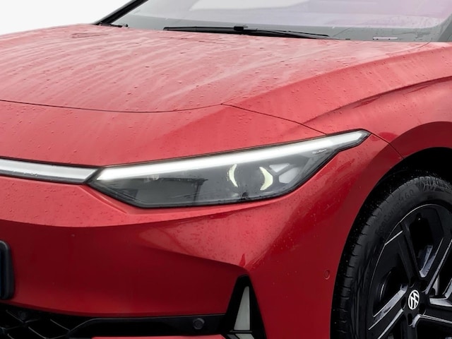 Volkswagen ID.7 340PS 4M NP.74T ACC.5J-G.WÄRMEPUMPE.AHK.AREA-VIEW.NAVI.HUD.LED.APP-C