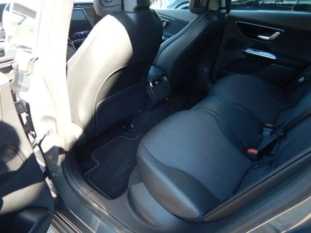 Mercedes-Benz EQE 350 Electric Art Sedan